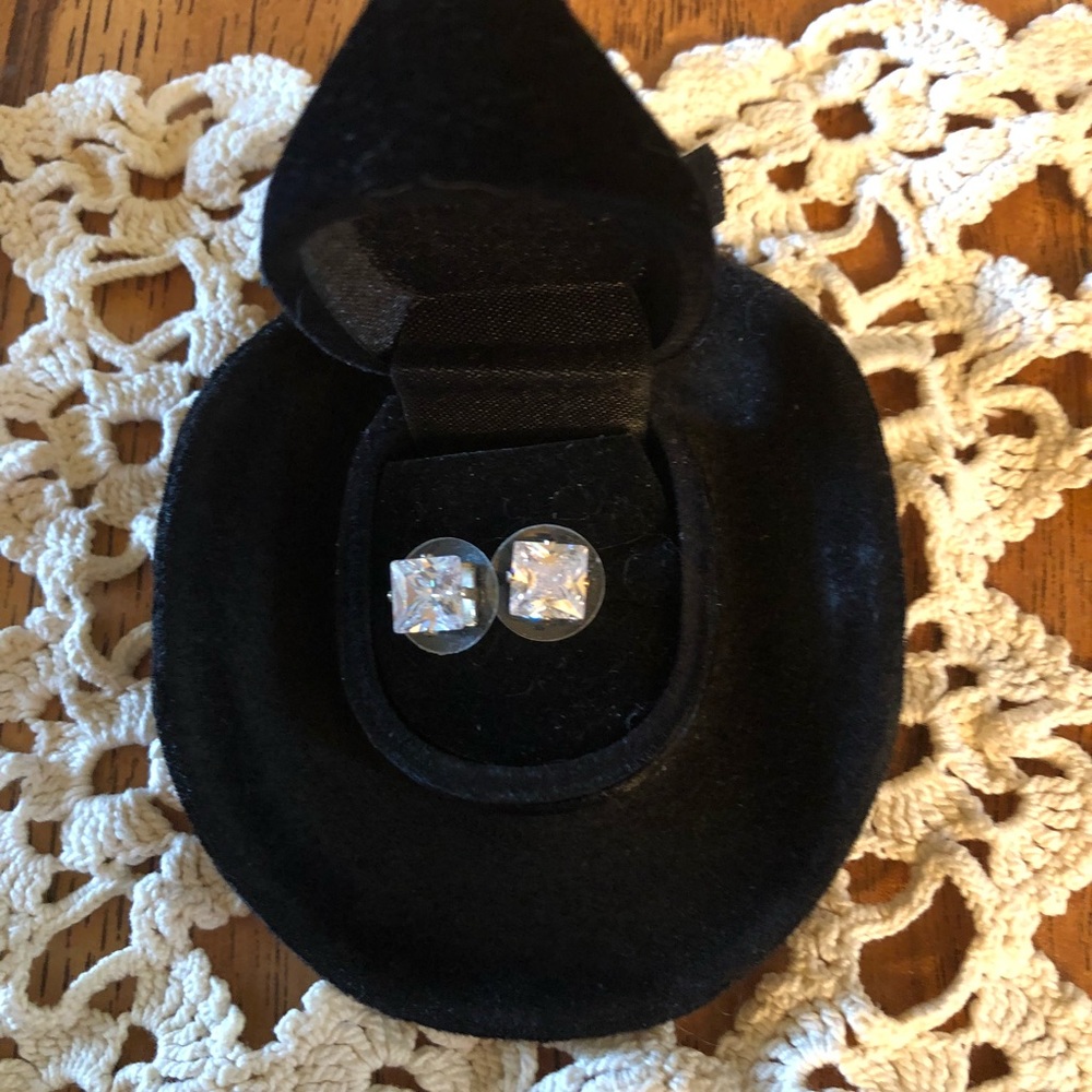 CZ stud earrings in a cute hat box